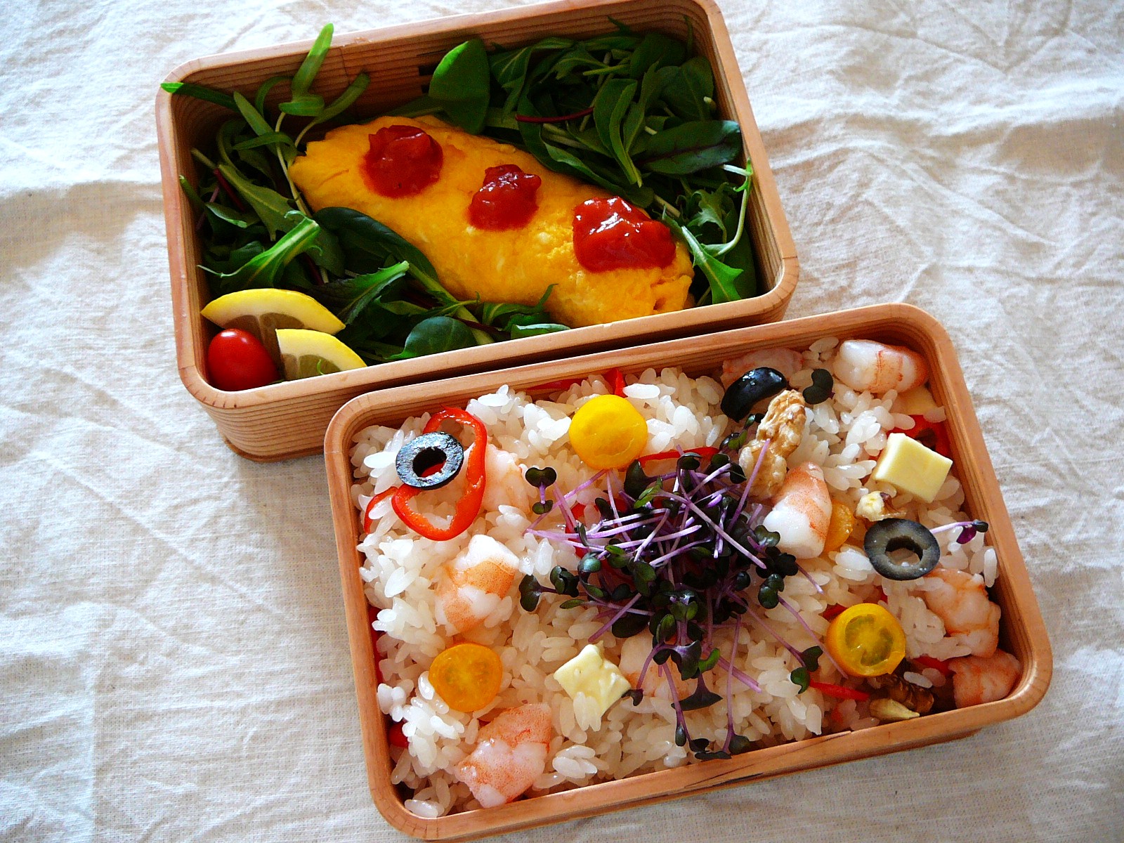 Today’s Bento/Lunch Box (12/10): Chirashizushi & Omelet Bento